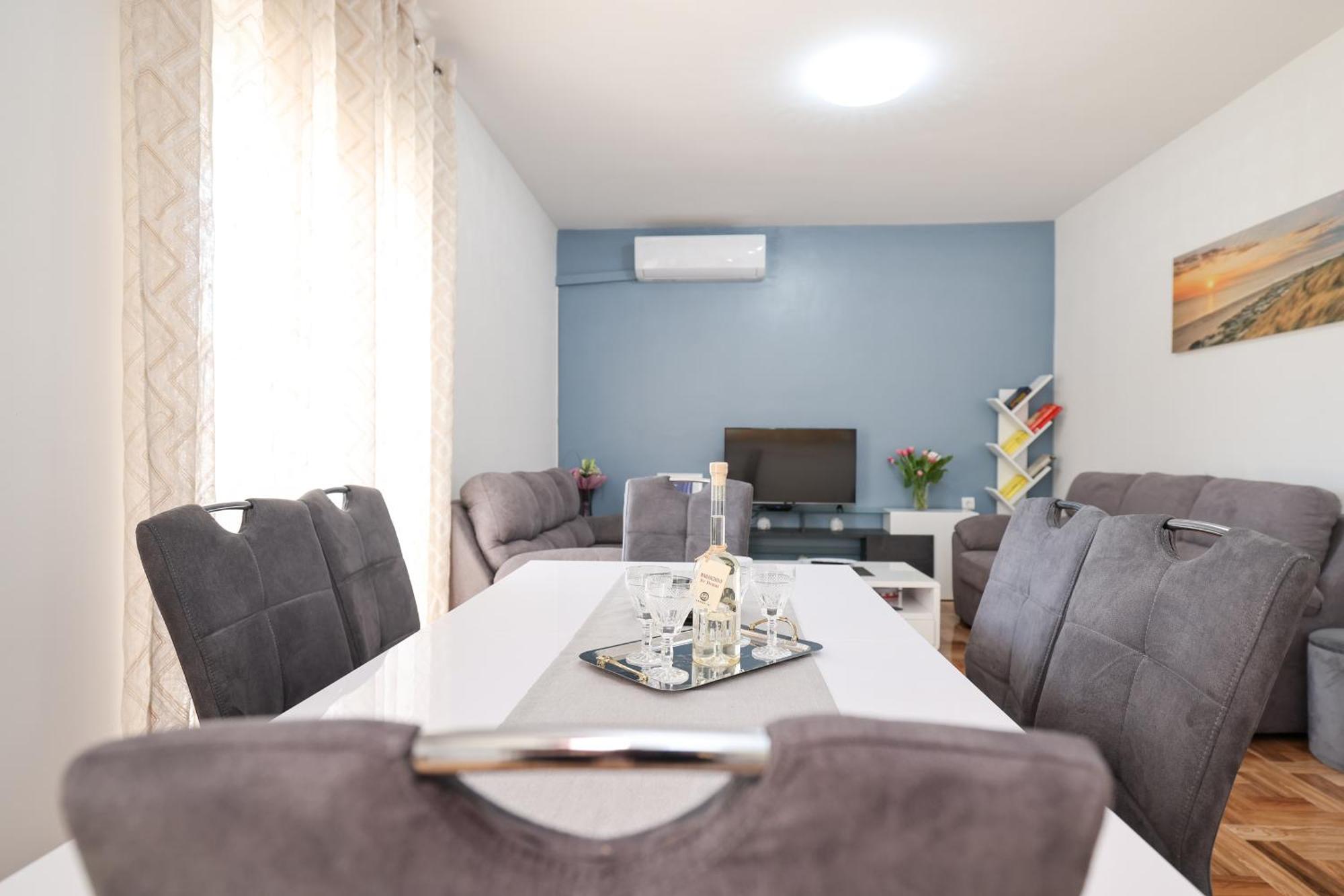 Apartment Pantalon, Big Terrace And Free Parking 자다르 외부 사진