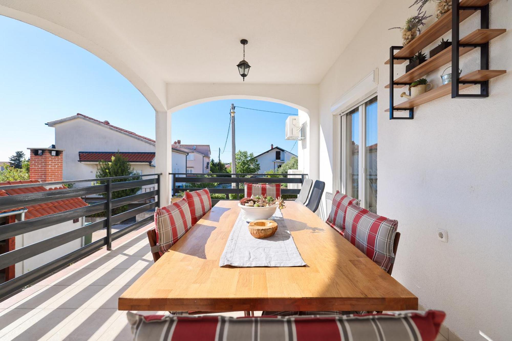 Apartment Pantalon, Big Terrace And Free Parking 자다르 외부 사진