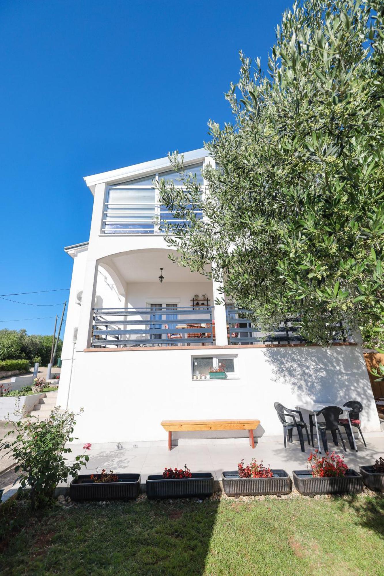 Apartment Pantalon, Big Terrace And Free Parking 자다르 외부 사진
