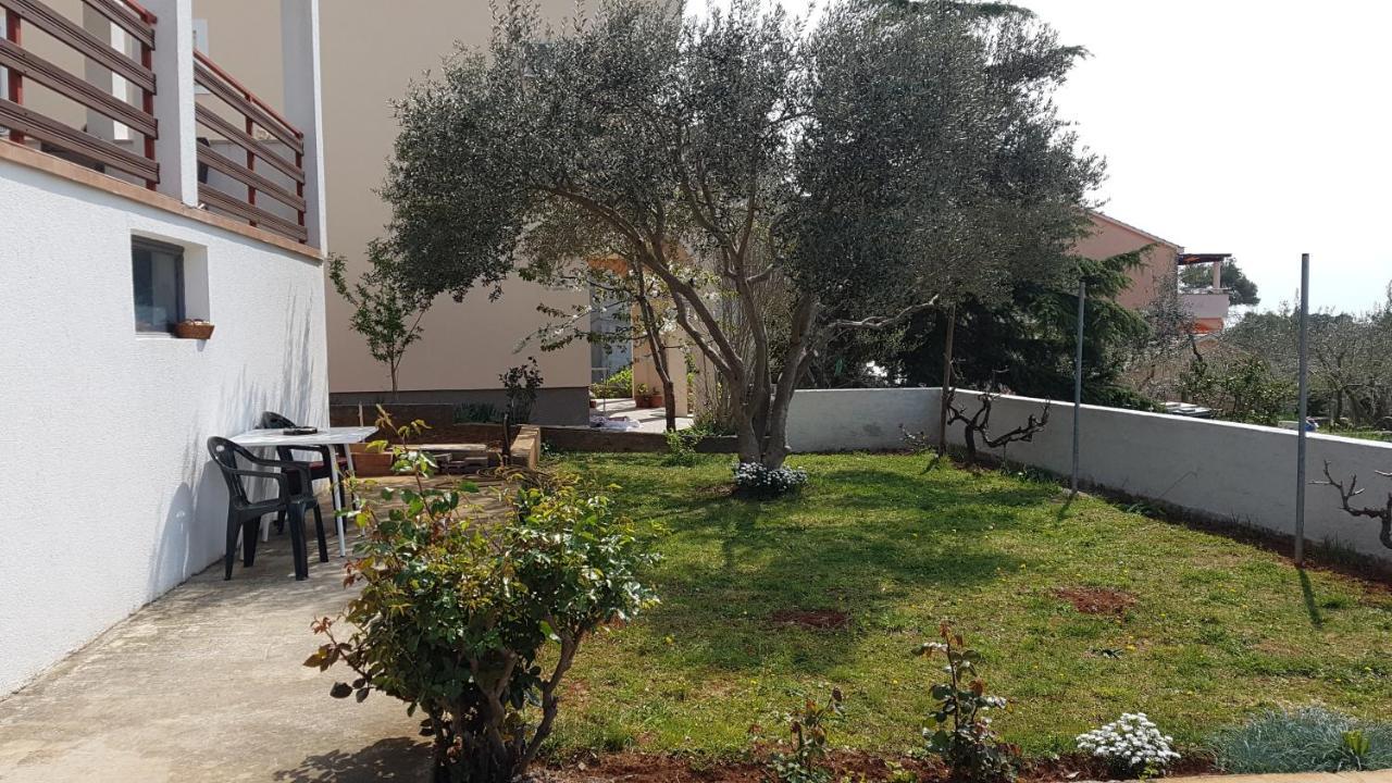 Apartment Pantalon, Big Terrace And Free Parking 자다르 외부 사진